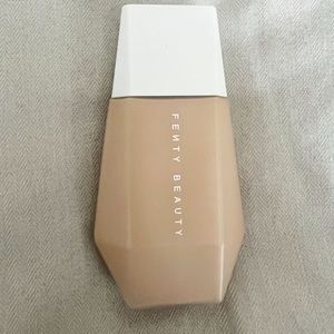 Fenty beauty eaze drop blurring skin tint
